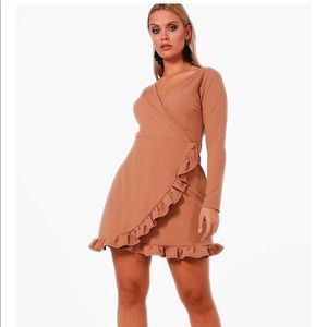 Boohoo Dress taupe